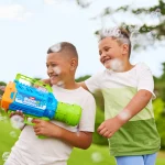 11349_BUNCH O BALLOONS_MIXED_BUBBLE BLASTER LARGE WITH RESERVOIR_LIFESTYLE_01A