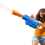 118165_XSHOT-WATER_Gatling-Motor-Soaker-Lifestyle_01-scaled