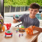 74141_SMASHERS_DINO-ALIENS_LIFESTYLE_01